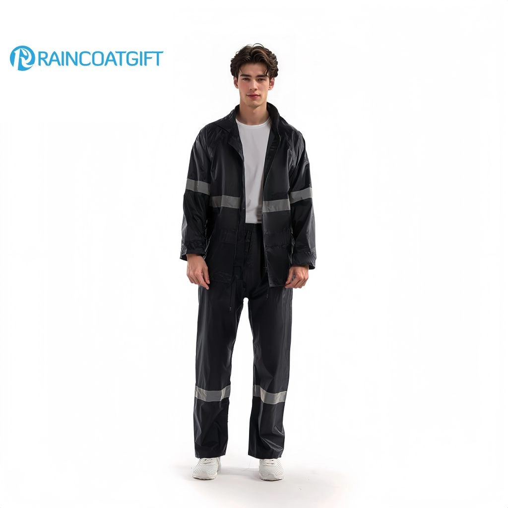170t 18s Polyester PVC Raincoat Set with Reflective Strips