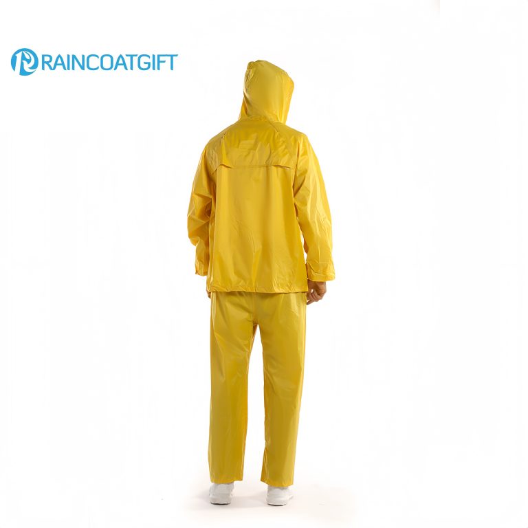 Customized 170T 18S Polyester PVC Separable Raincoat and Rainpants Set for the African Market (1)