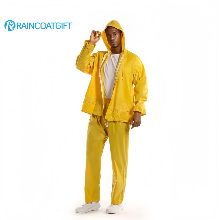 Customized 170T 18S Polyester PVC Separable Raincoat and Rainpants Set for the African Market (4)