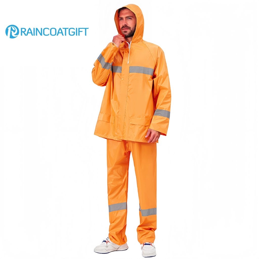 Polyester PVC Waterproof Rain Suit Set Reflective Outdoor Workwear for Sanitation & Labor Protection