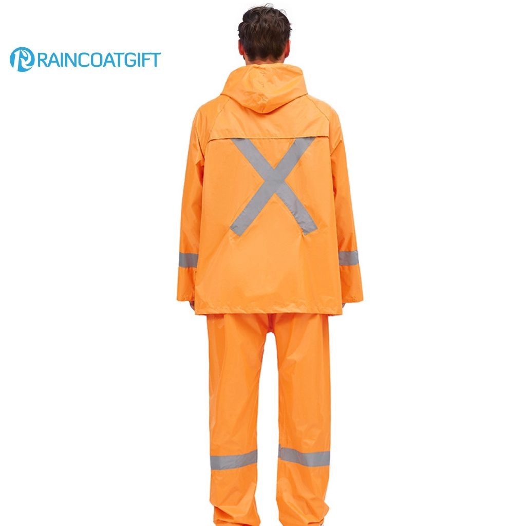 Polyester PVC Waterproof Rain Suit Set Reflective Outdoor Workwear for Sanitation & Labor Protection